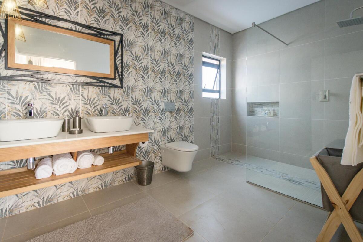 Cedarberg Travel | Waterfalls Lodge