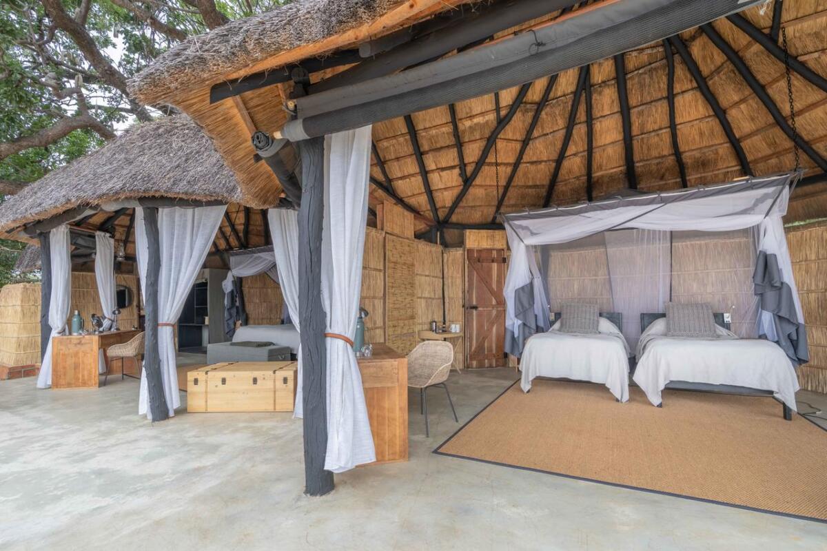 Cedarberg Travel | Mchenja Bush Camp