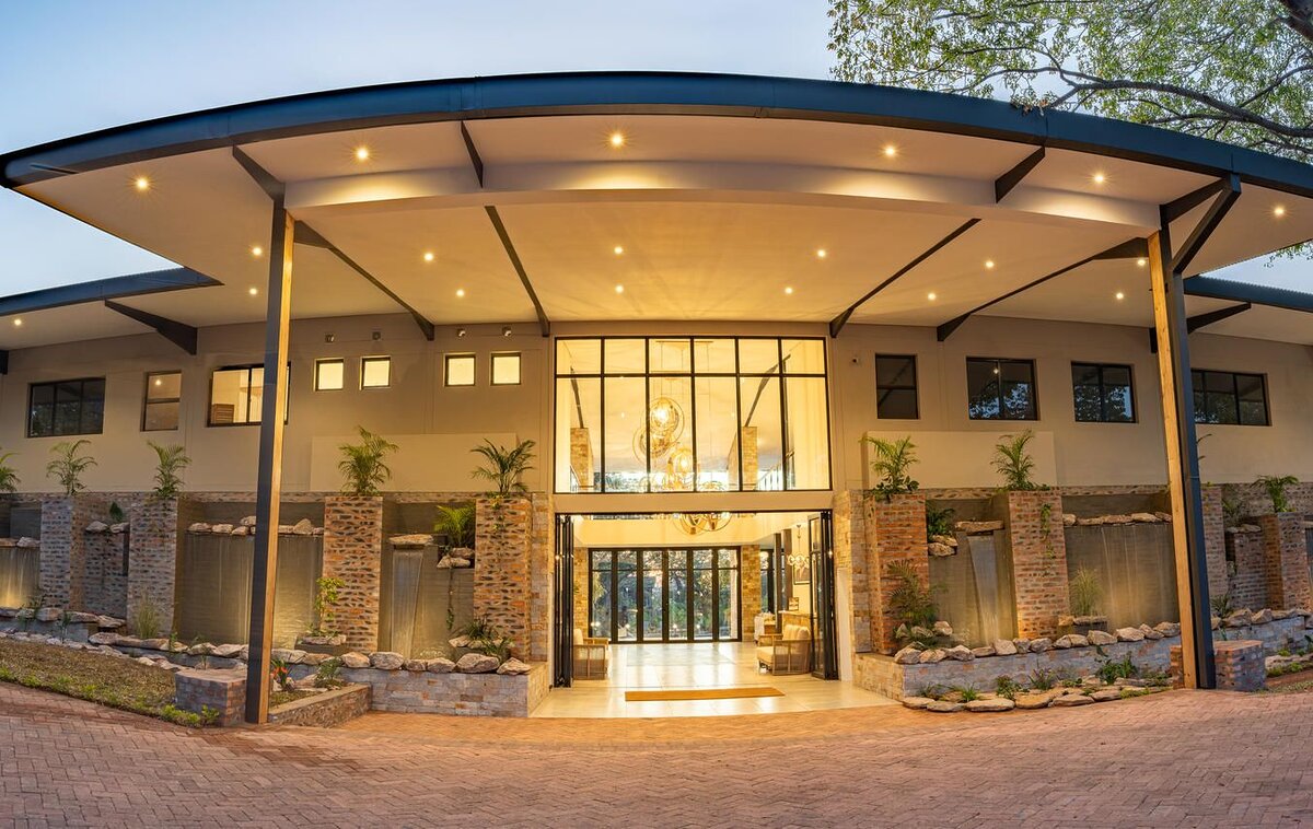 Cedarberg Travel | Waterfalls Lodge