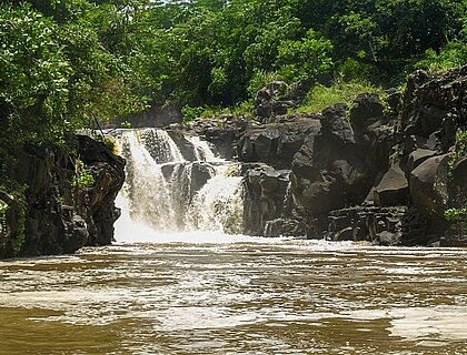 Mauritius east Coast - Waterfall at the beginning of the estuary of the Grand River South East