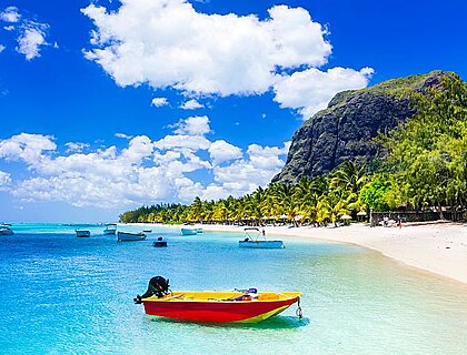 Mauritius holidays - le morne west coast